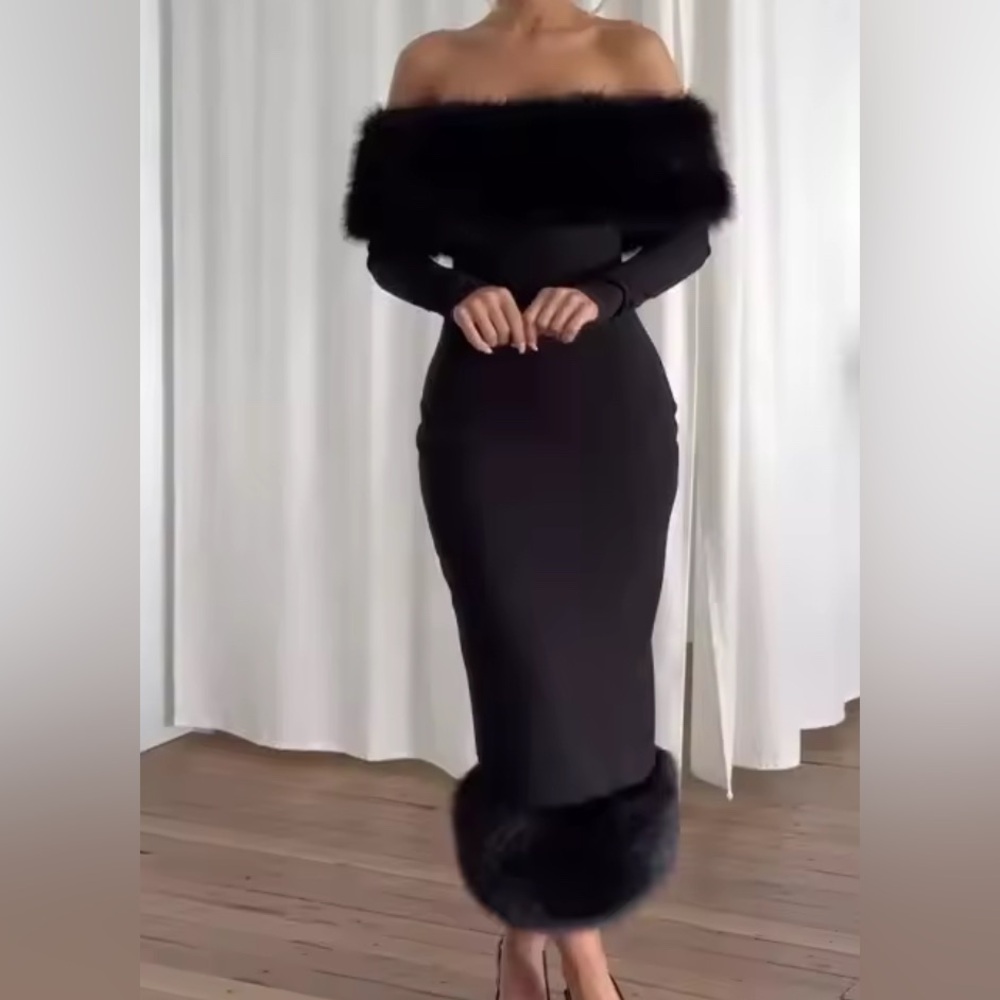 Retail $125 Foxy Black Faux Fur Dress Off-Shoulder Dress